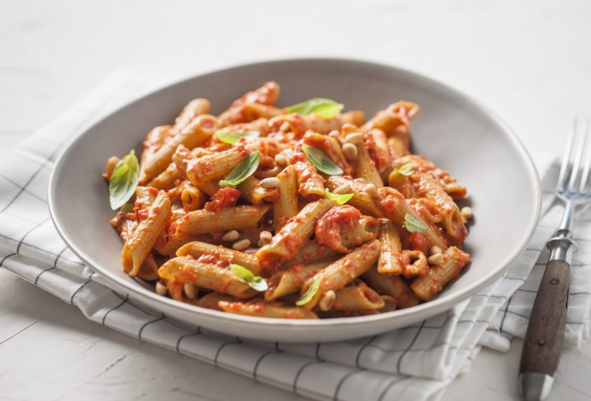Creamy Vegan Capsicum Pulse Penne - Black Box Product Reviews