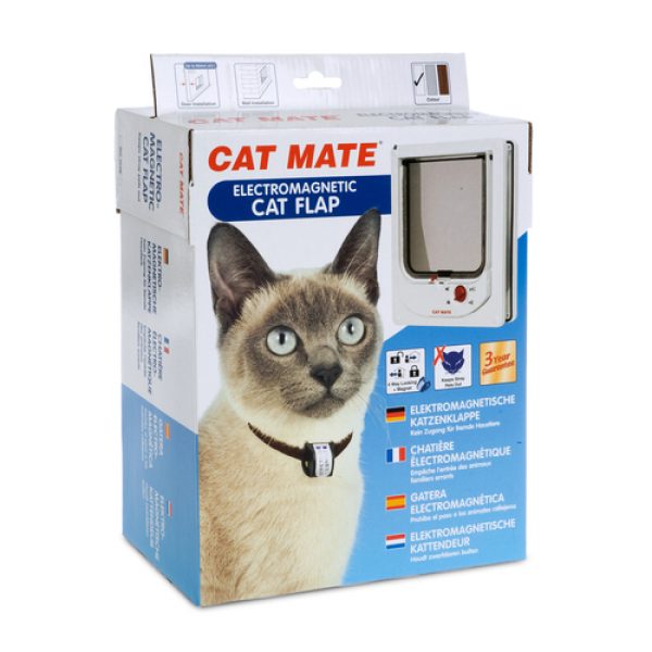 Petmate Electromagnetic Wood Fitting Cat Door
