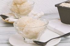 No-Churn 3-Ingredient Vanilla and Banana Ice Cream