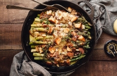 Cheesy Baked Asparagus