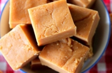 Super Easy White Chocolate Russian Fudge